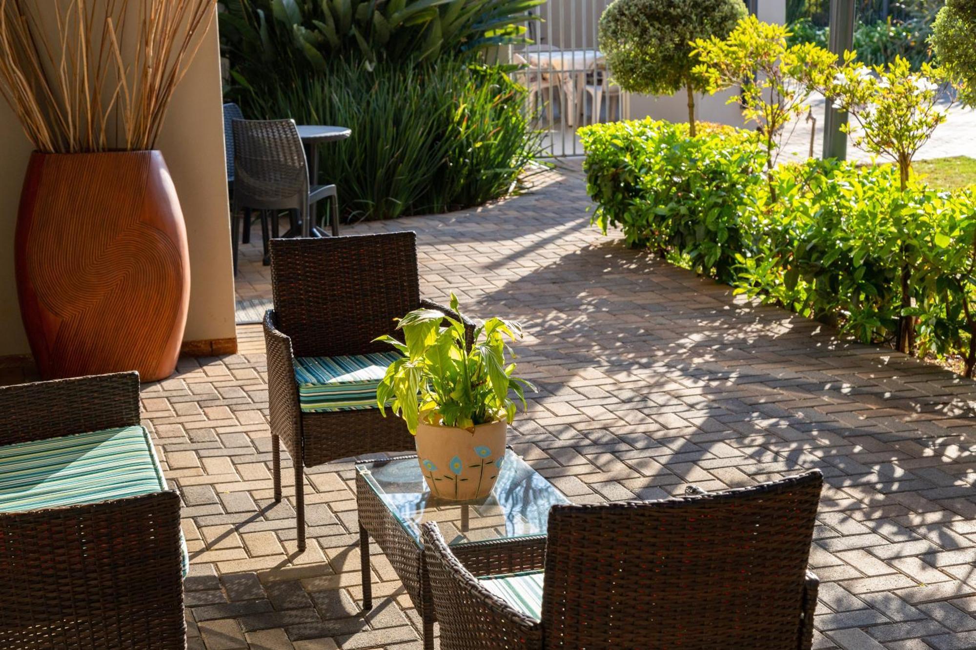 Glen Maine Guest House Pretoria-Noord Buitenkant foto