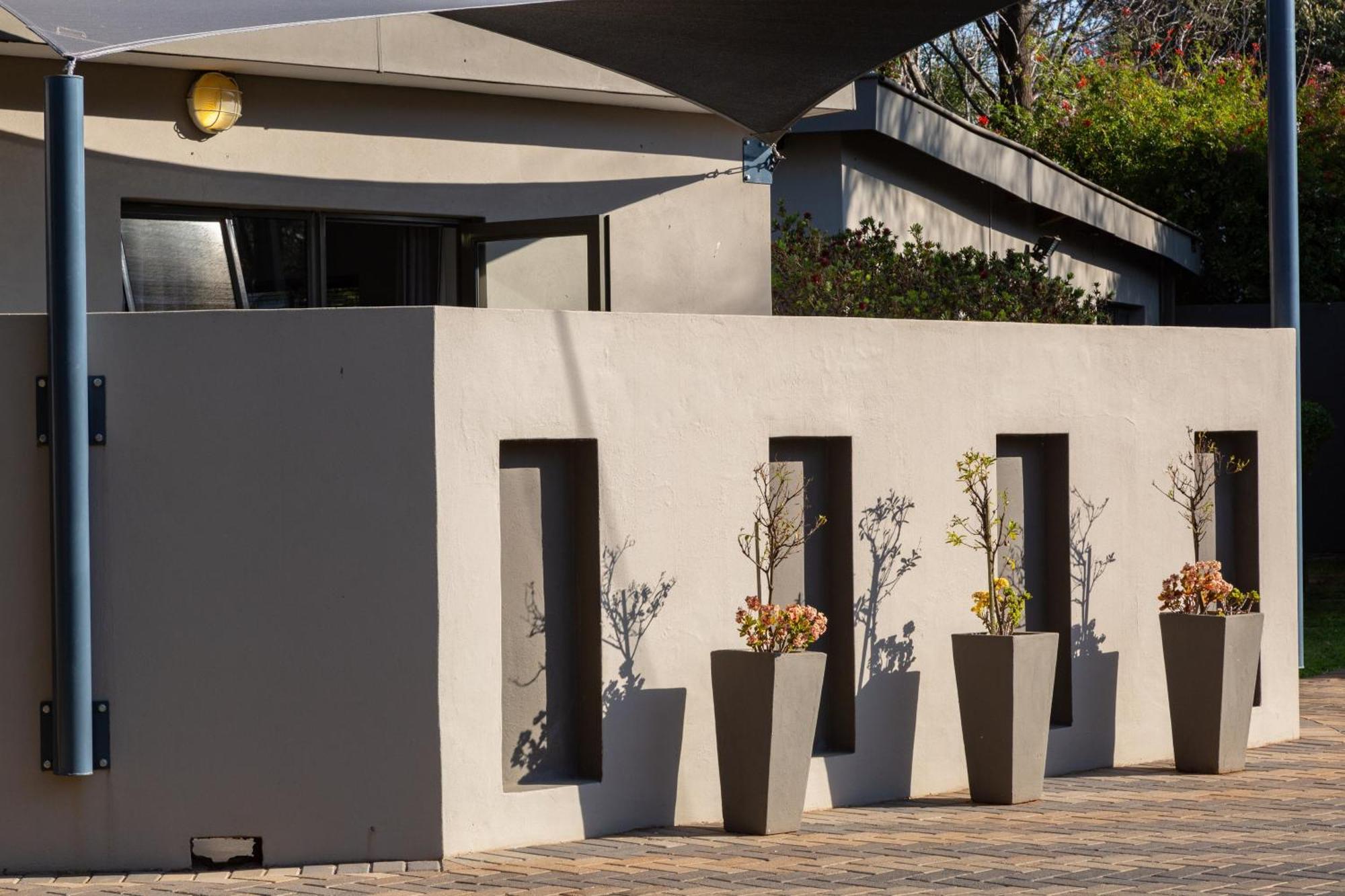 Glen Maine Guest House Pretoria-Noord Buitenkant foto